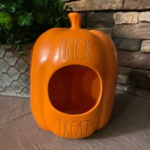 Rae Dunn TRICK O TREAT Pumpkin